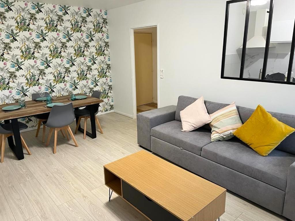 Appartement Le Rousseau Metz Avec Parking Gratuit Esterno foto