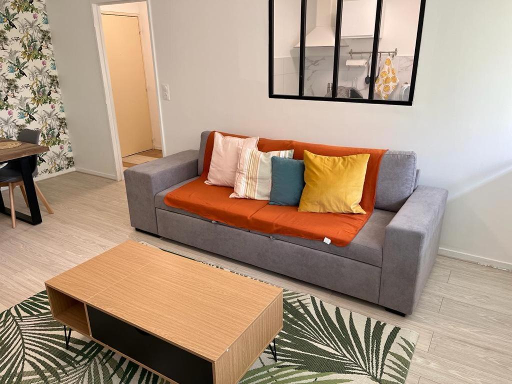 Appartement Le Rousseau Metz Avec Parking Gratuit Esterno foto